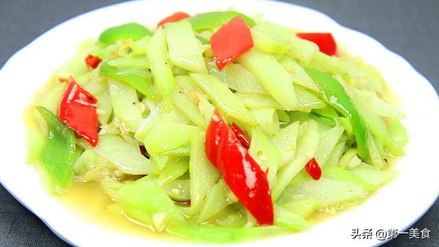 大厨分享佛手瓜的家常做法，清淡又爽口的素菜小炒，下饭农家菜