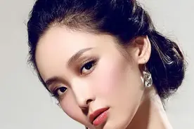 李曼的美图图片