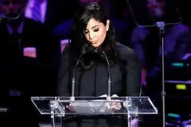 科比的妻子瓦妮莎NBA太太团里只能排第三，37岁的她会不会改嫁？图片
