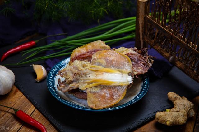 干鱿鱼怎样泡发 干鱿鱼怎样泡发最好