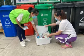 小手牵大手！他们变身“守桶人”，每晚“见圾行动”图片