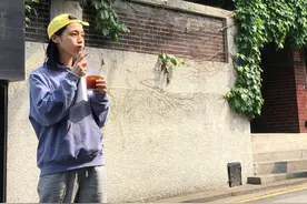 请成为更厉害的大人和更可爱的小孩图片