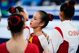 芦玉菲掉杠+重摔在地 起身后让人泪下“我还能接着翻么？”图片