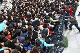 大学英语四六级考试结束，考不过有什么后果？很多学生还没意识到图片