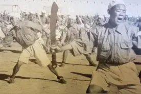 号称西北天子却富不过三代，甘肃马家军是如何走向衰败的图片