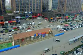 济南最“牛 ”钉子户，房子被公路夹在中间，拆除后房主松了口气图片