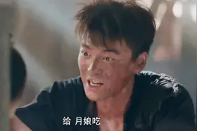《小娘惹》中一男一女，被角色遮盖了真容，他们才是全剧颜值担当图片