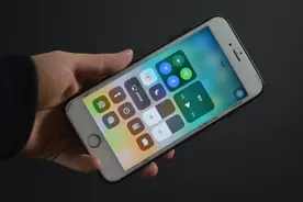 手机手电筒除了照明，原来还隐藏着这么多秘密！真的厉害了图片