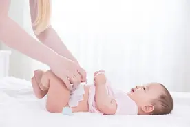 尿不湿如何“续航”一整夜？有经验的宝妈告诉你，主要观察这两点图片
