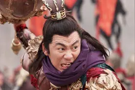 李元霸杀掉宇文成都之后，为什么那么巧当场就被天雷劈死图片