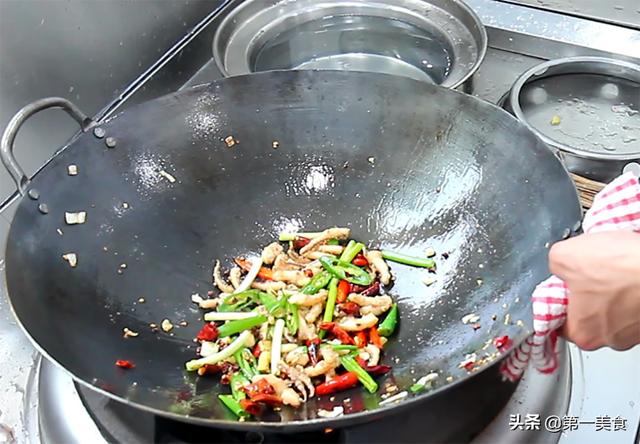 干鱿鱼怎么做好吃 干鱿鱼怎么做好吃 家常做法