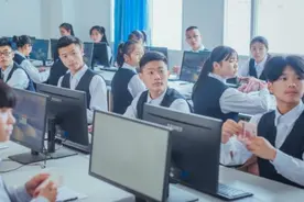 中小学传来“大动静”，专家建议改成522学制，听听教育部咋说图片