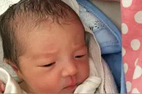 儿子不像爸也不像妈，亲子鉴定后妻子坦白：不是你想的那样图片