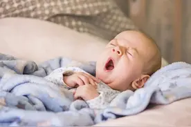 不同颜色的被子，对睡眠有不同作用，你家宝宝的是什么颜色？图片
