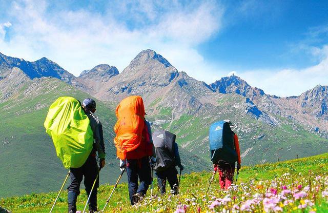 跟着郑州户外驴友团，徒步中国十大非著名山峰