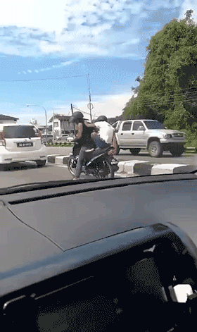 开心一刻｜一个人容易想太多，想太多容易一个人