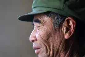 故事：当年奶奶被绑着嫁给爷爷，一生都在闹离婚，临终时的话让爷爷痛哭图片