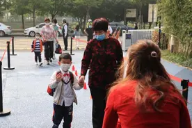 孩子一去幼儿园就生病，不是孩子体质变差，而是家长忽略了两件事图片