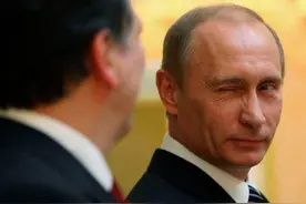 俄英冲突升级！英舰闯入俄罗斯海域，俄军霸气开火遭各方施压图片