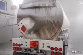 强迫症必看 欧洲卡车清洗 看欧洲人如何清洗卡车图片