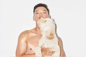 苗侨伟儿子获邀为国际品牌内裤拍广告，半裸上阵遭嫌弃：不如三哥图片