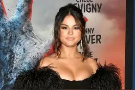 大美女赛琳娜暂别乐坛，曾因健康原因发胖，现在她要专心做演员图片