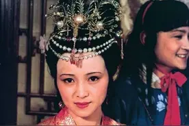 秦可卿与公公贾珍之间的“爱情”，究竟是自愿，还是被迫无奈？图片