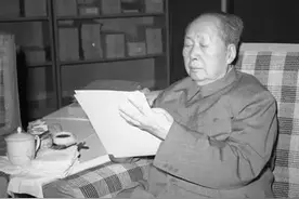 1972年，一普通教师给毛泽东写信“告御状”，主席含泪看完：严查图片