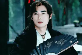 别吹温客行了！这3位男神告诉你，什么叫一扇在手，江湖我有图片