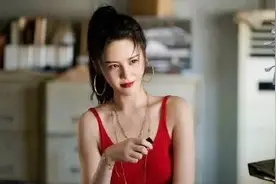 《追龙II》女主邱意浓和百万博主凌听雨：没有一蹴而就的完美只有极度的自律图片