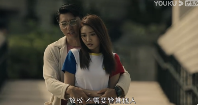 21年前的童年阴影片，演得那么烂，也不妨碍她封神