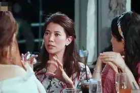 袁咏仪和谢娜坐月子，一个天天洗头，一个42天洗一次，今差距明显图片