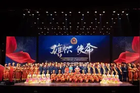 政府统一领导——韶关市各级领导参加“119”消防宣传月活动启动仪式图片
