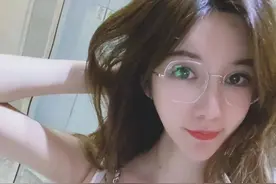 小说：“戏弄我好玩吗？”图片