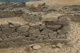 海丰一水库干涸后惊现古村落，引来寻宝客……图片