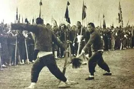 手榴弹扎辫子，散兵坑内埋地雷；土八路施巧计，平原作战痛歼日寇图片