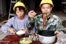 被央视点赞，火上热搜，这个51岁农民工做了什么？图片