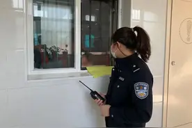 高墙内的“融冰者”图片