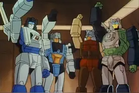 头领战士第4集：汽车人4大战队全面开花，组合金刚只能打下手图片