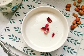 入秋后，喝牛奶豆浆不如喝米糊，香浓顺滑好消化，只需要两种食材图片