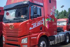 解放JH6+房车化卡车到底怎么样？拆分车辆驾驶室，带您好好看看图片