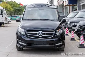 告别素车，够豪华才叫改装！威霆7座全隔断全新改装很有档次图片