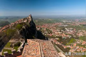 世界上仅有的3个国中国，两个富得流油，一个穷得揭不开锅图片