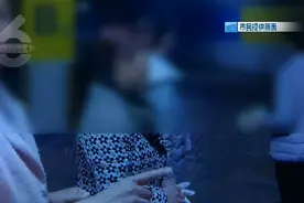 “广场舞大军”发现新场地？阿姨们，不合适图片