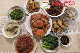 回娘家吃饭，老妈做了8道妈妈菜晒圈火了，网友：亲妈果然不一样图片