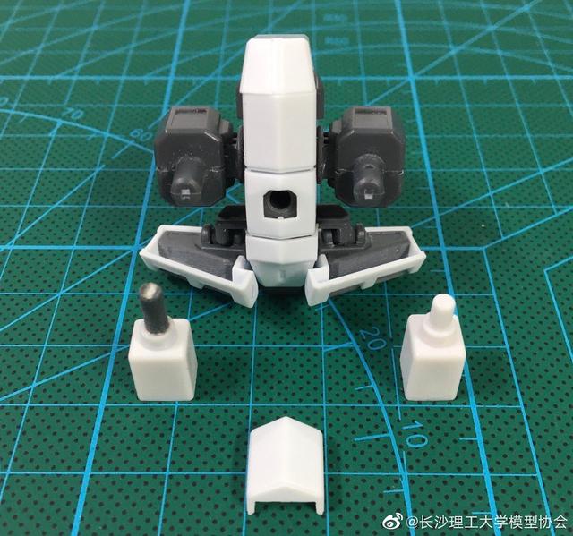 宅客模玩原创测评：青岛社 1/48 烈焰魔剑 测评（素组+展示部分）