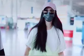 范冰冰彻底变高调，罕见网纱公主裙还提到腰，瀑布长发气质高一半图片