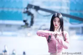 鞠婧祎加盟浙江卫视跨年晚会，看到彩排现场，这颜值真实存在？图片