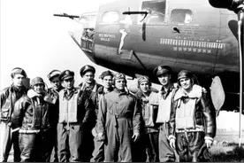 德国空军的催命符，坚不可摧的“空中堡垒”——B-17型轰炸机图片