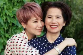 演员海清，名门甘氏后裔，祖宅是著名景点，外婆90多岁仍坚持化妆图片